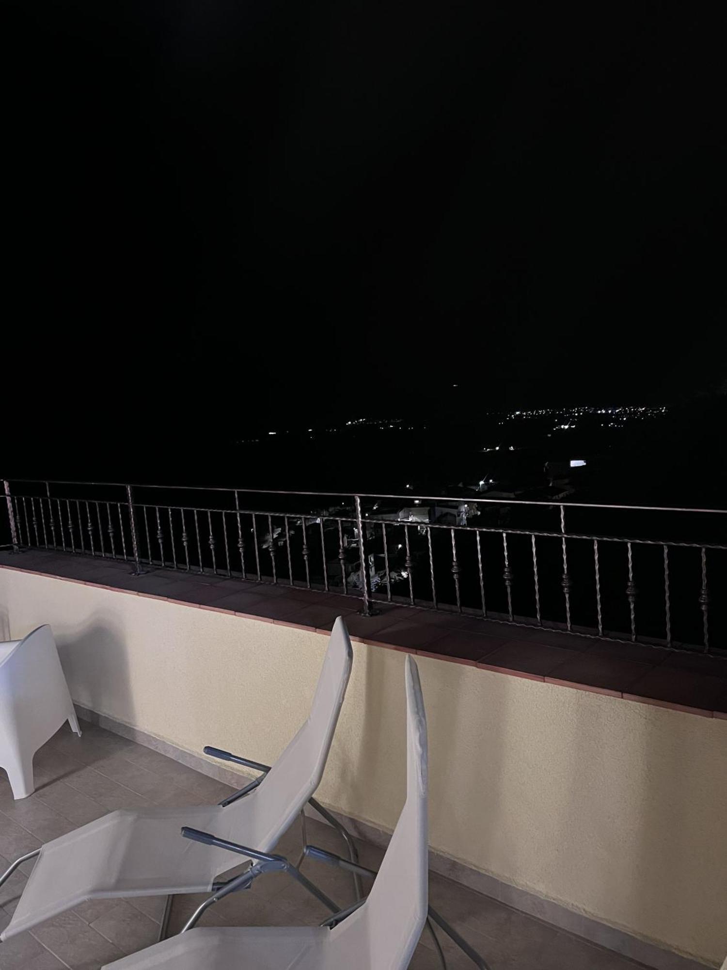 B&B San Nicodemo Ciro ภายนอก รูปภาพ